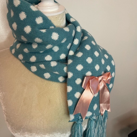Mukluks Winter Bow Scarf Blue and White Dots - Picture 8 of 10